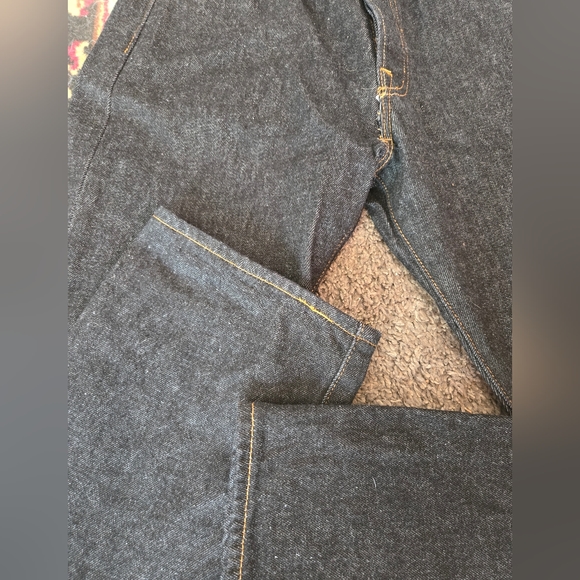 HOST PICK! ๐๐LEVIS NWT DARK 501 W30/L32 - Picture 3 of 6